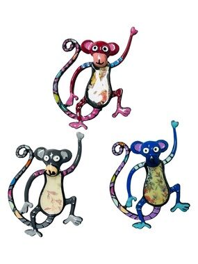 Brooch Monkey NIP, listing is for only 1. Choose color in comments.  Black base